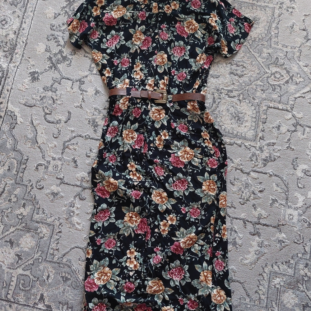 Vintage Floral Midi Dress with Belt - Picture 4 of 4